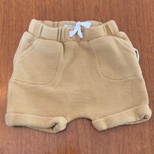 🍊5/$25 Mamas & Papas Tan Baby Shorts size 6-9m